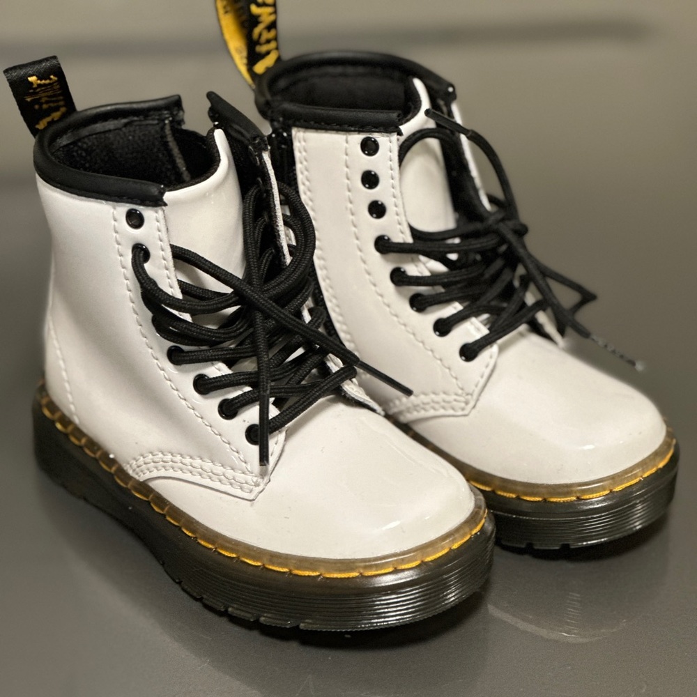 NEW white Dr. Martens toddler size 7